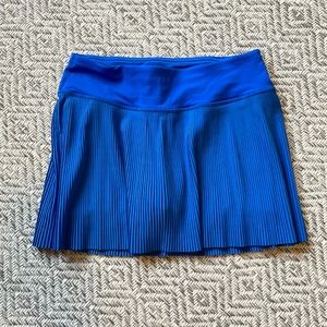 Lululemon blue pleated tennis/golf skort SZ 2